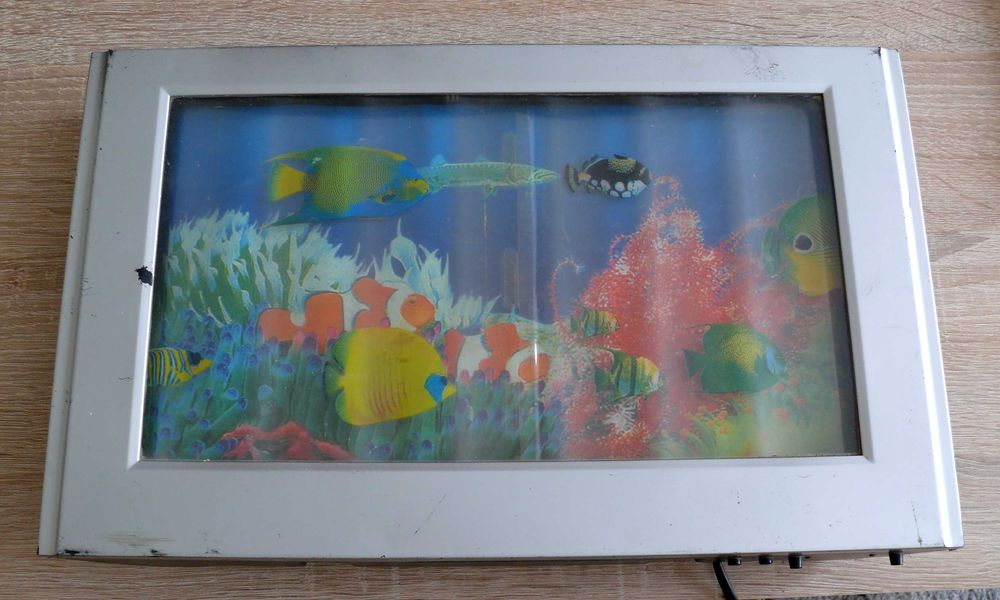 Tablou 3D cu pești în mișcare și lumină – funcțional