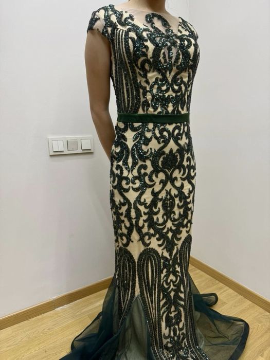 Вечернее платье.