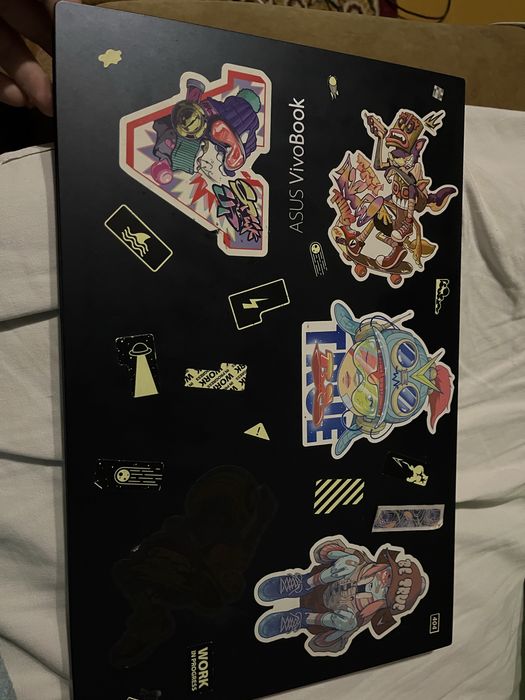 Vand laptop asus vivobook