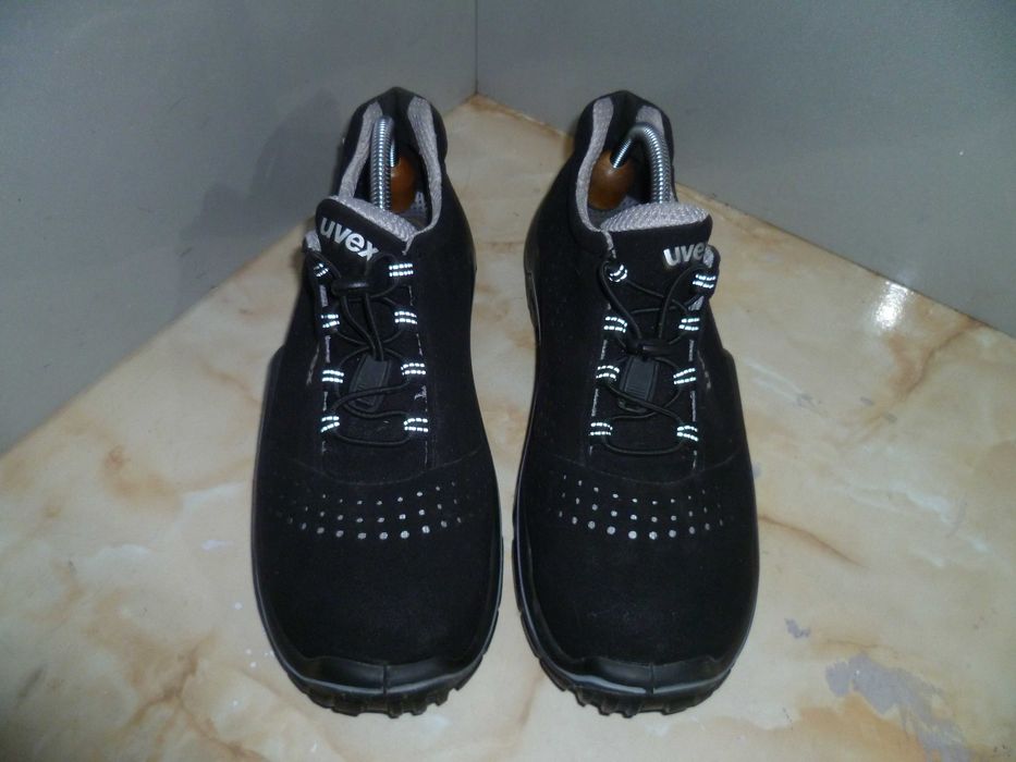 UVEX работни обувки
