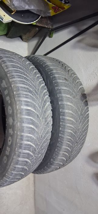 2 броя зимни гуми