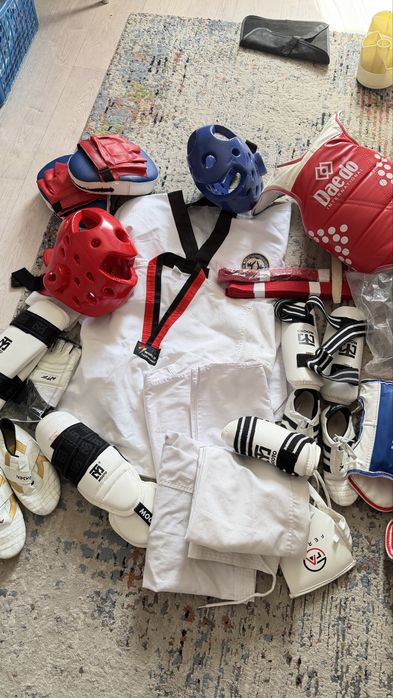 Продам Кимоно для Таэквандо