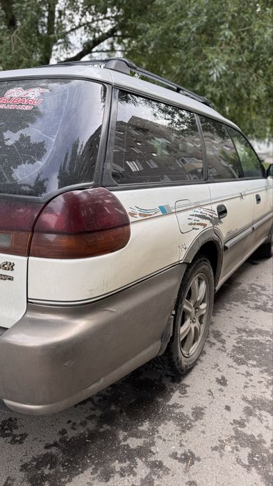 Продам Subaru Outback 1998