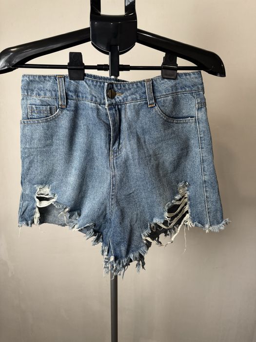 Продам шорты размер XL