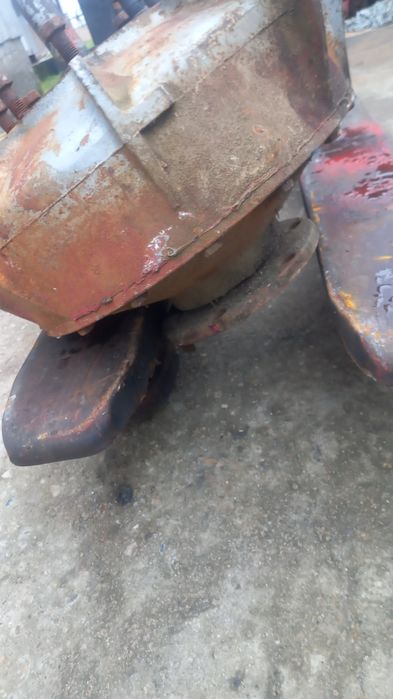 reductor crapator lemne / reductor combina Claas raport 5 la 1 troliu