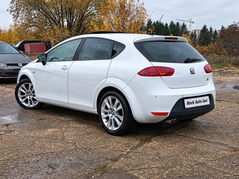 SEAT Leon 2012 — imagine 3