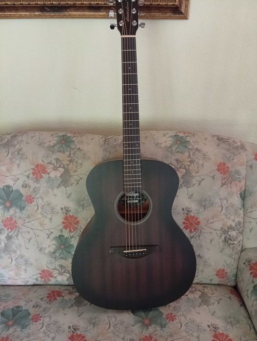 Китара Vintage V660WK