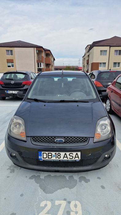 De vanzare Ford Fiesta 1.4 benzina