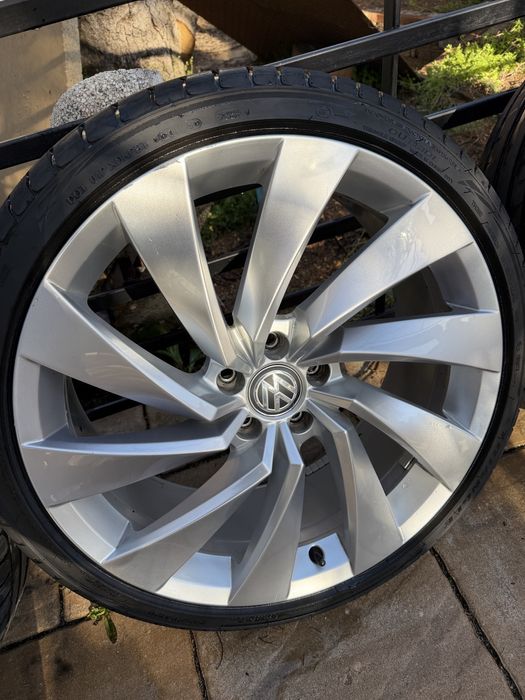 Vw джанти в топ състояние 20 цола