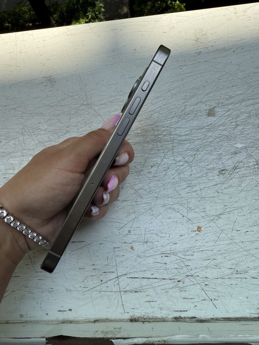 iPhone 15 promax 512 GB Silvergray Natural Titanium