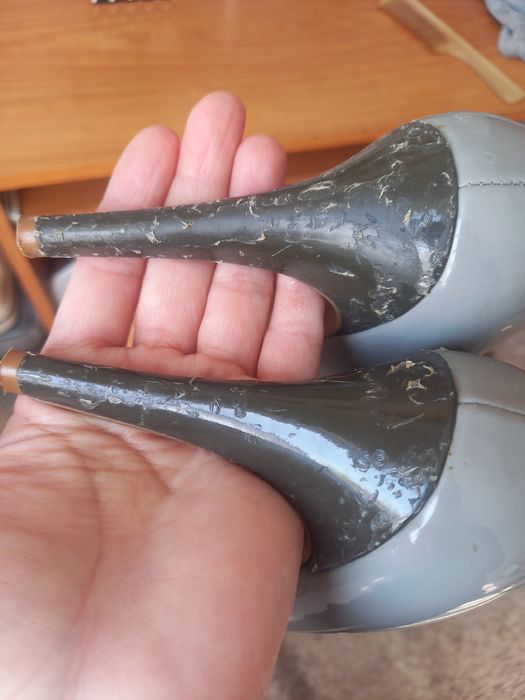 Продам  туфли на каблуках