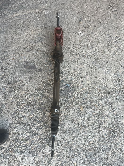 Продам рулевую рейку