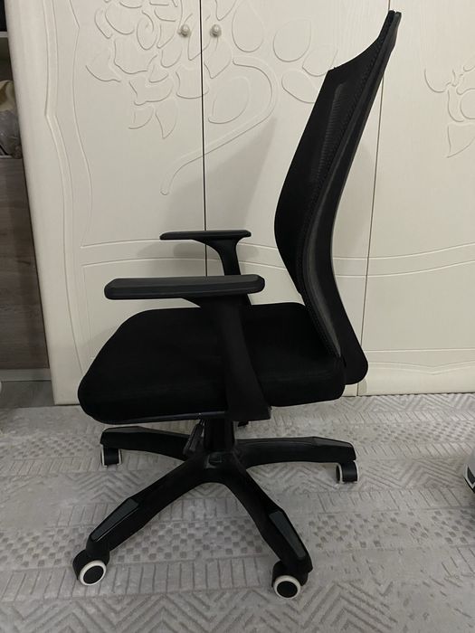 Классическое компьютерное кресло