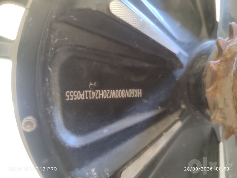 Elektron skuter sotiladi