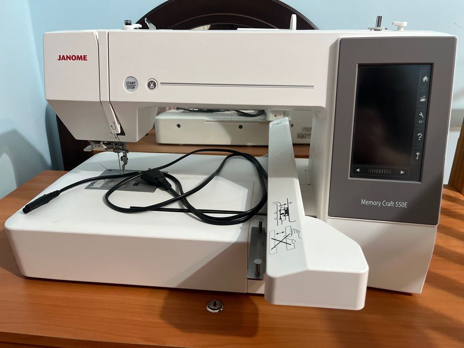 Janome Memory Craft 550E кестелеу машинасы