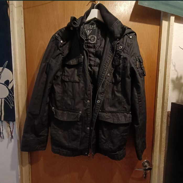 Geaca Guess originala impermeabila M