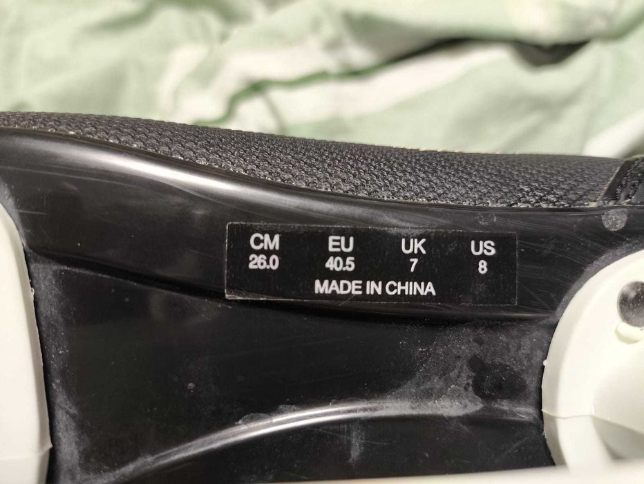 Продаются коньки Bladerunner (40.5)