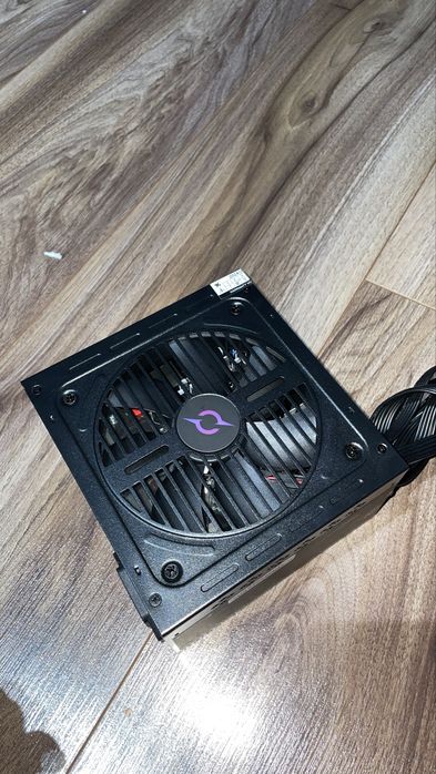 Sursa Aqirys Pulsar SI 550W 80plus