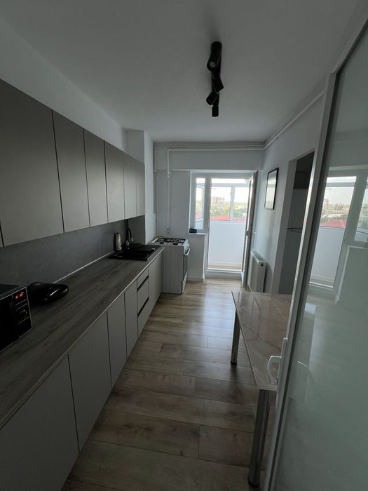 Apartament 2 camere decomandat, 60mp, prima închiriere, zonă centrală