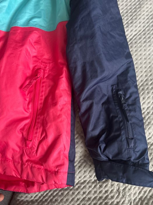 Куртка новая на рост 146