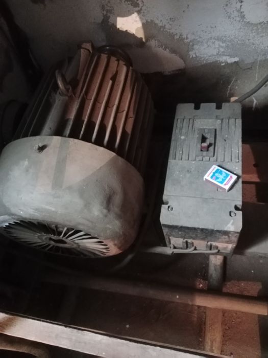 Электродвигатель