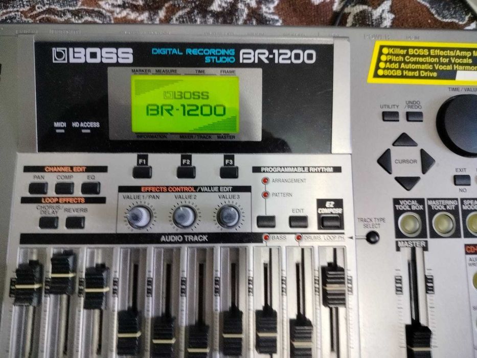 Портативная студия Boss BR-1200CD