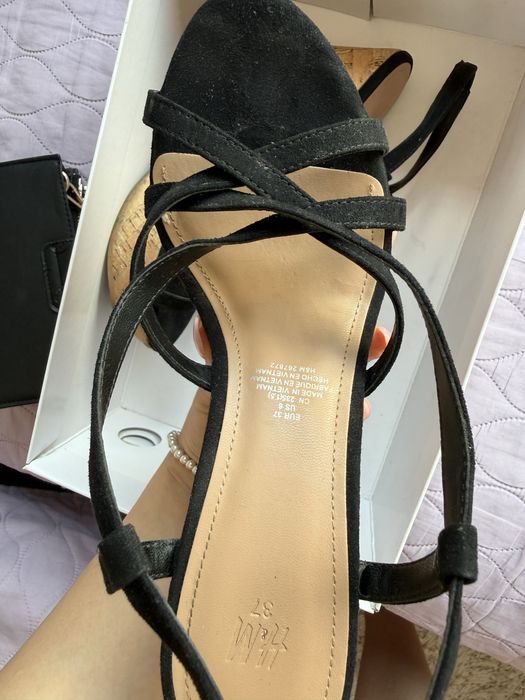Платформи H&M черни