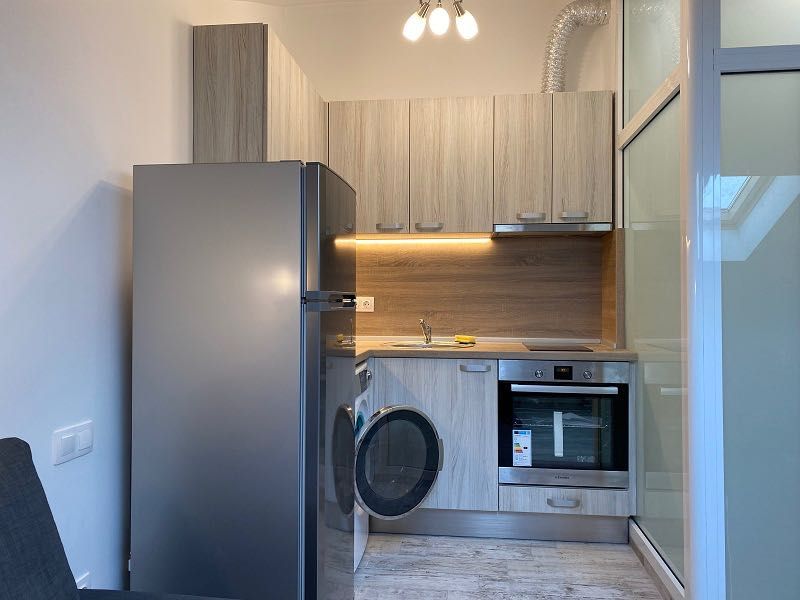 Дава се под наем Едностаен апартамент в София, Гео Милев - 17 кв.м за 357 € - Снимка #1