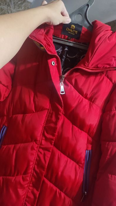 Срочно продам пуховики