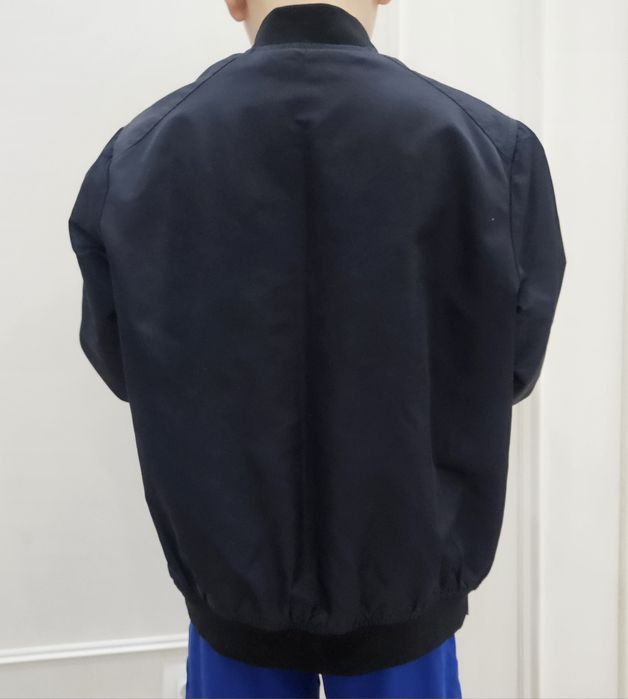 Куртка на весну на 7-10 лет