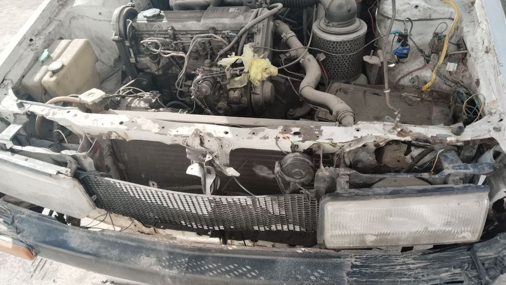 Мазда Дизель R2 RF Мотор Коробка передач ходовой части автомобиля есть