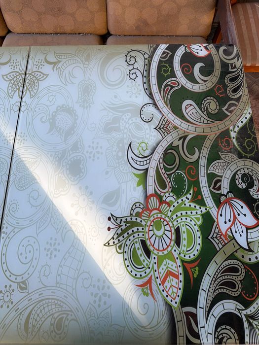 Продам кухонный стол