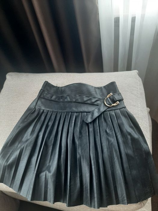 Детска кожена пола