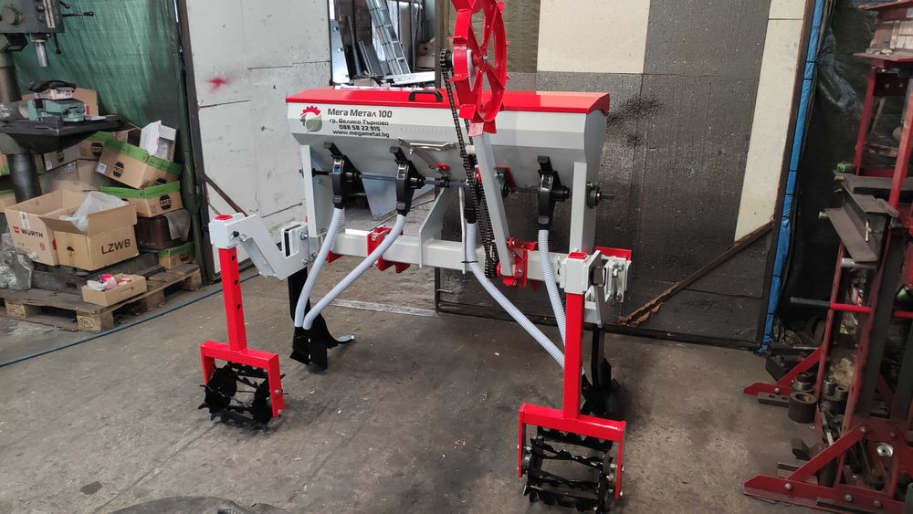 Рогата торачка / Продълбочител с торовнасяне