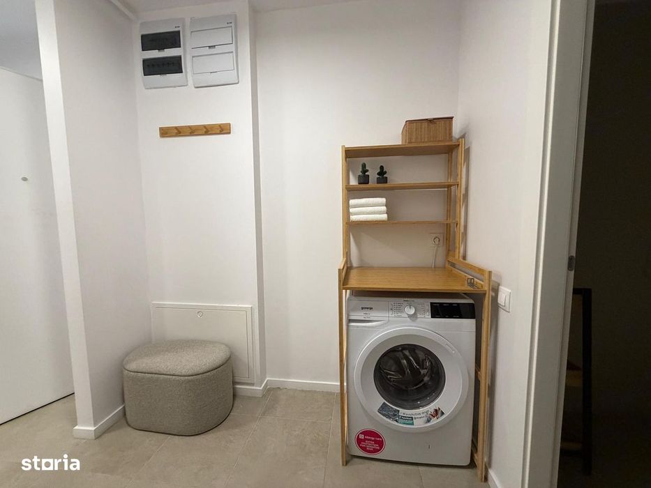 2 camere de inchiriat / parcare inclusa