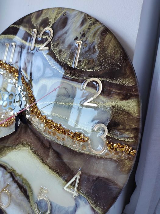 Часы настенные интерьерные