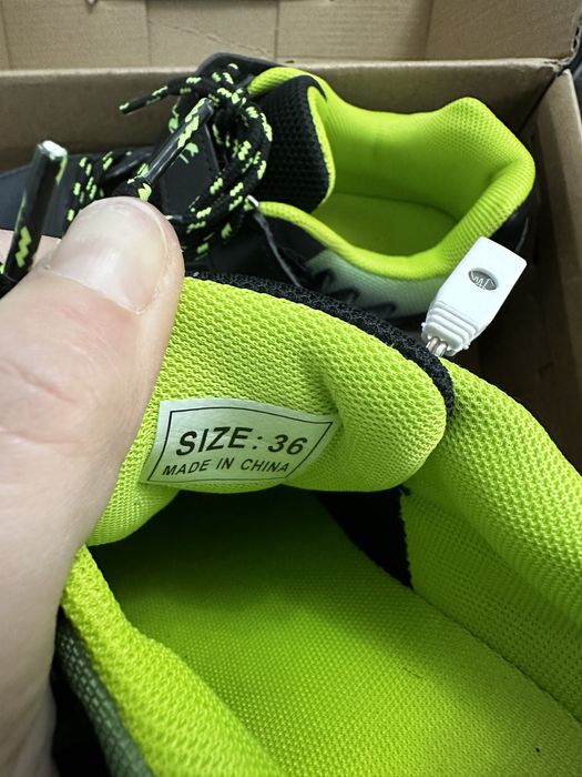 Маратонки кънки ройлери 36 ном светещи