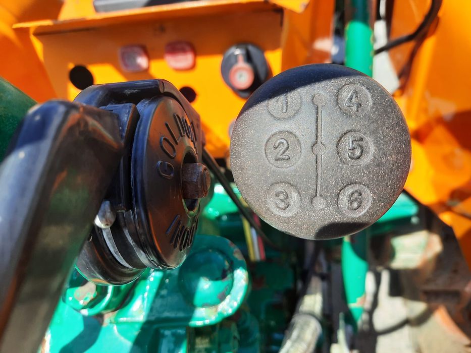 Vând tractor Goldoni în 2  pistoane, 4x4, două prize de putere, 26 CP,
