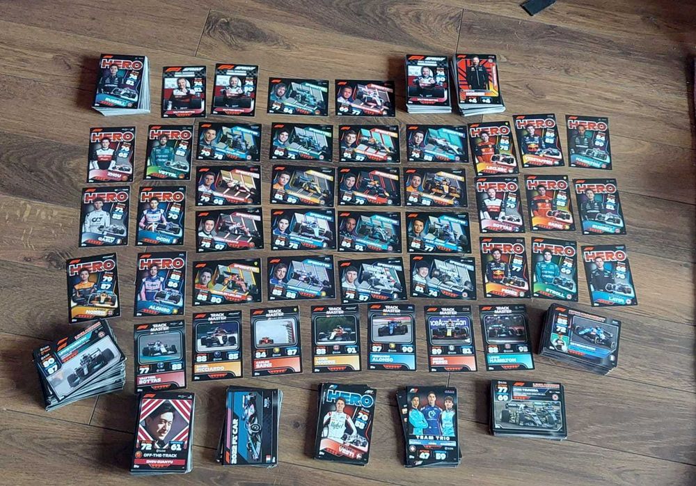 Vand cartonase cu formula 1 topps