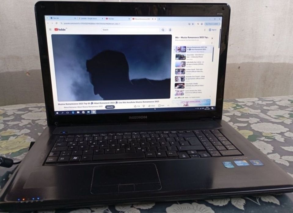 Laptop Medion Akoya i3