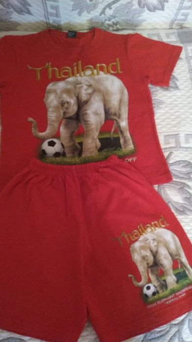 Костюм для мальчика 6-8лет