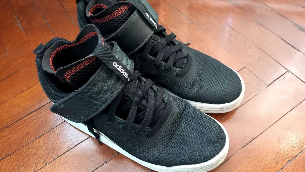 Баскетболни кецове Adidas