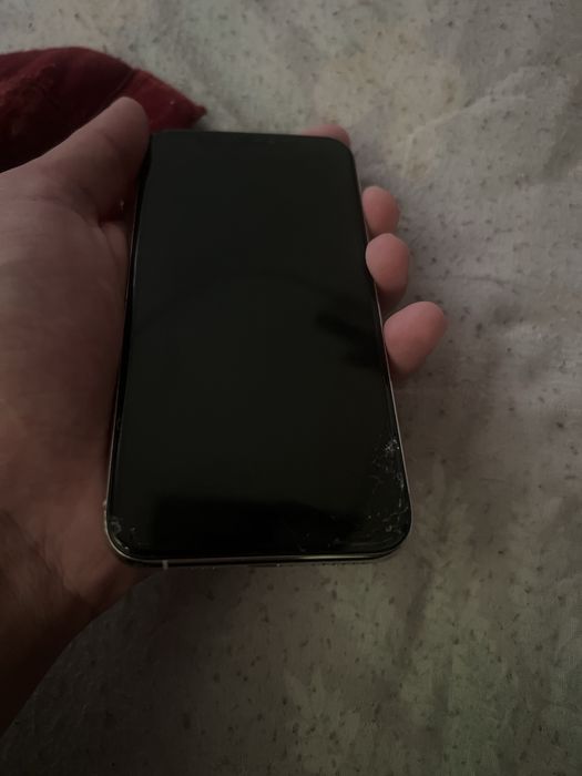 Iphone 11 pro.