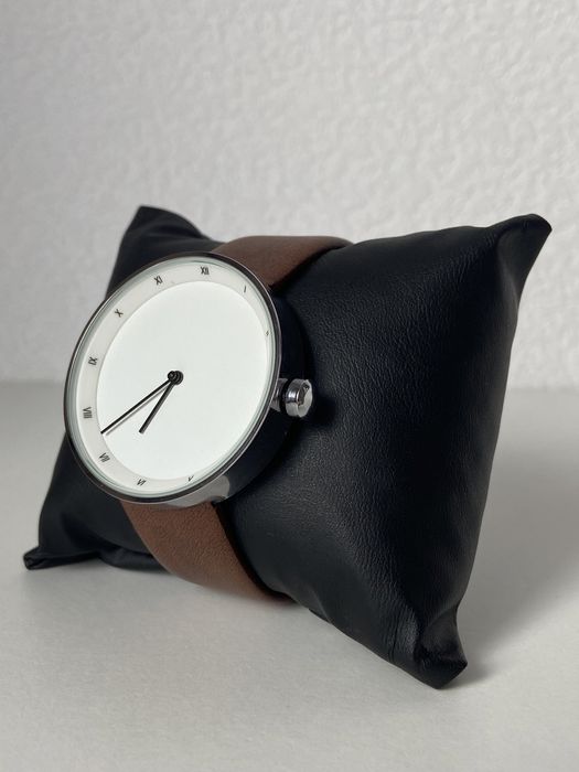 Часы наручные