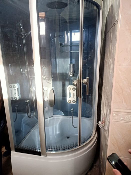 Продается душевая кабинка