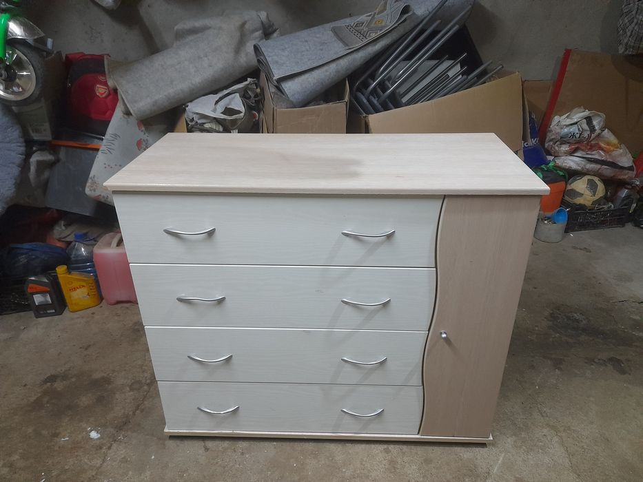 Продаётся  комоды