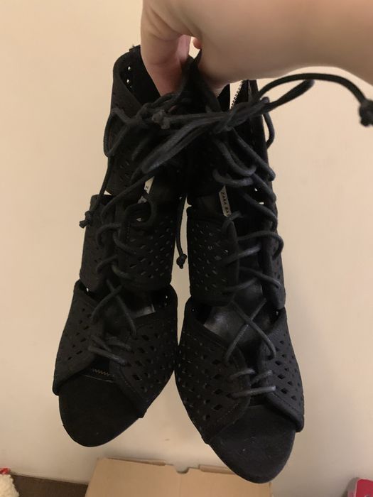 НОВИ сандали ZARA