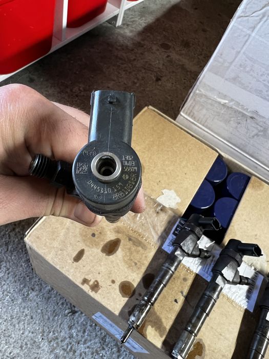 Injector Opel Vectra Astra Signum Zafira 1.9 cdti Z19DTH 150cp