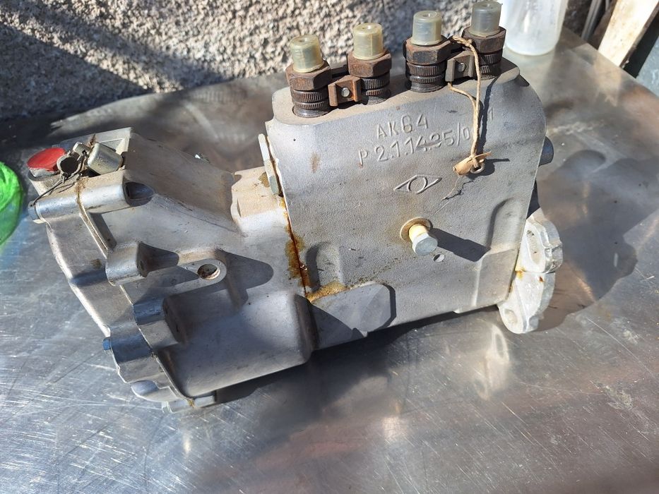 Дизелова инжекционна помпа PZL Mielec P24-22/1 – ретро, трактор/камион