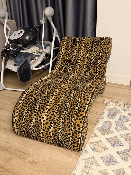 Продам мини кушетку